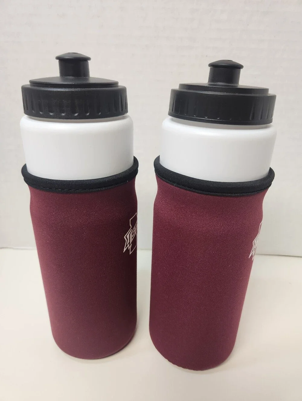 Bundle of 2 Mississippi State Bulldogs Insulated Water Bottles 22oz